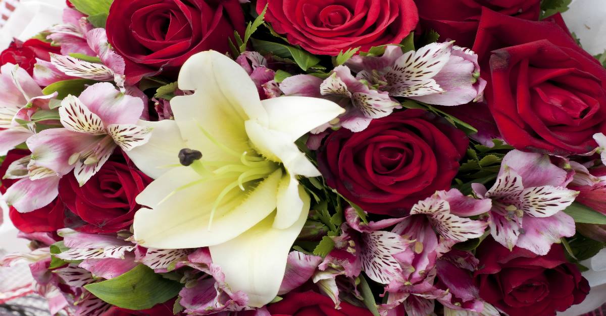 Ullenbruch's Flowers — Karrer-Simpson Funeral Home - Port Huron, MI